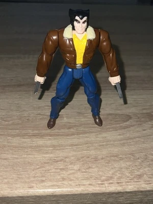Figura Toy Biz Marvel X-Men - Wolverine “Street Clothes” 7ª Edición Foto 1 de 3