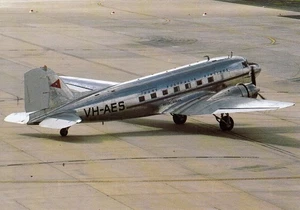 302144/ AK – Douglas DC-3 / C-47 – TRANS AUSTRALIA - VH-AES – ungebraucht - Picture 1 of 1