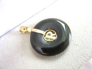 Vintage gold tone Dark green jade  donut charm/pendant - Picture 1 of 3