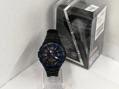 Q&Q MD06-335 Reloj Combinado Alimentado por Energía Solar Radiocontrolado Excelente Foto 1 de 4