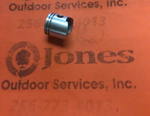 Snapper Genuine OEM 7044320YP Piston for 2401SST, 240SS, 2450, RT2451, 245SSTBC - Picture 1 of 2