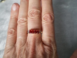 Winza Ruby 4 stone ring, size P/Q, 1.4 carats, in 2.02 grams of 9K Yellow Gold - Picture 1 of 11