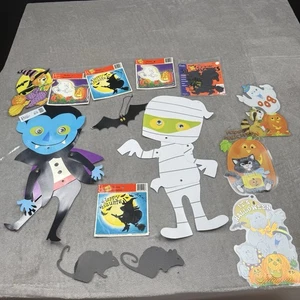 Recortes de cartón de Halloween de colección momia vampiro articulados + adhesivos + más decoración - Imagen 1 de 10