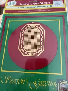 GOLD’n CROSS STITCH 24kt SANTA Christmas Ornament By Needleform Vintage 1986 NOS - Picture 1 of 2