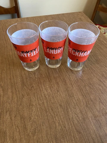 Three Cleveland Browns 2019 Buffalo Wild Wings Pint Glasses Odel Beckham ect Cover