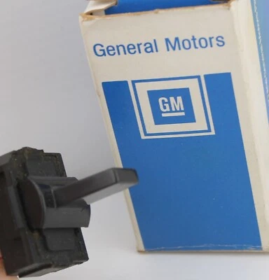 NEW Genuine OEM GM Buick Oldsmobile Pontiac Front Seat Adjustment Switch 2056795 - Изображение 1 из 4
