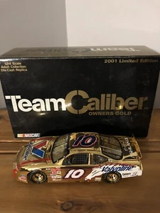 2001 JOHNNY BENSON #10 VALVOLINE 1/24 TEAM CALIBER OWNERS GOLD DIECAST - Picture 1 of 4