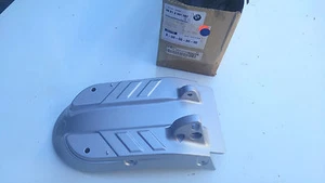 NUEVO OEM BMW R1200C Soporte de respaldo de asiento trasero 4651 2331087 - Imagen 1 de 2
