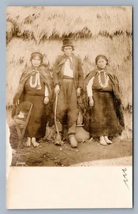 AMERICAN INDIAN FAMILY w/ PAPOOSE ANTIQUE REAL PHOTO POSTCARD RPPC - Picture 1 of 2