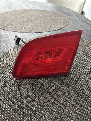 LUZ TRASERA DERECHA BMW E93 CONVERTIBLE INTERIOR FRENO TRASERO 07-10.  7162304 Foto 1 de 4