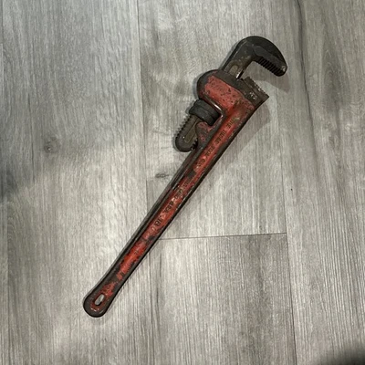 Chave de tubo de mandíbula reta vintage 18 pol., resistente, feita nos EUA  - Imagem 1 de 4