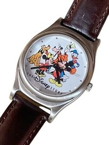 Vintage Disney Store Mickey Mouse Watch Cast Members 1990’s Fab Five - Picture 1 of 7