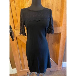 Nuevo con etiquetas Vestido Ann Taylor Mediano Negro Funda Manga Encaje $179 - Imagen 1 de 9