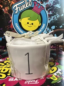 Rae Dunn 4 Stück weiße Messbecher mit Griffen & hängenden Schnüren Bauernhaus - Bild 1 von 3