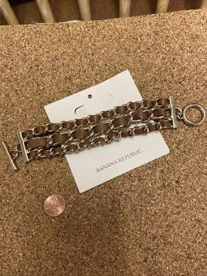 Banana Republic Leather Toggle Bracelet  — 第 1/4 张图片