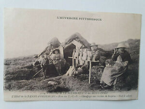CPA Carte postale Auvergne Chauffage aux racines de bruyères animée Vers 1900