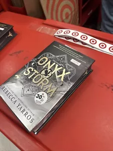 NEW ONYX STORM TARGET EXCLUSIVE HARDCOVER COLLECTORS EDITION BY REBECCA YARROS - Foto 1 di 7