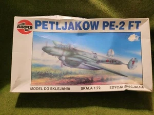 Kit modellino plastica Petljakow Pe-2 piedi fissaggio aria - Foto 1 di 4