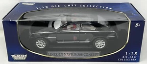 Motor Max 1/18 Diecast Lincoln Navicross Concept Car - Picture 1 of 8
