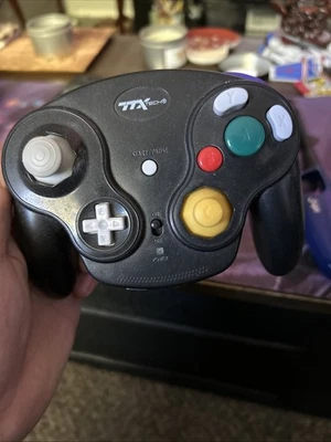 Nuevo Controlador Inalámbrico TTX Tech WAVEDASH para Nintendo GameCube o Wii Plateado Foto 1 de 4