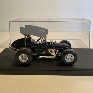 Vintage Plastik gebautes Modellauto Hot Rod Roadster in Vitrine - Bild 1 von 13