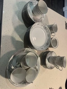 Set of 35 Fine Porcelain Diane Japan China. In Mint Condition - Picture 1 of 10