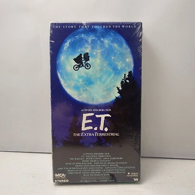 E.T. The Extra-Terrestrial, Steven Spielberg,VHS Rare Original Green Tape (1982) - Image 1 of 4