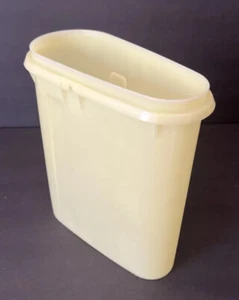 Tupperware 587 2 Qt Getränkekumpel gelb Krug Vintage ohne Deckel oder Griff. - Bild 1 von 3