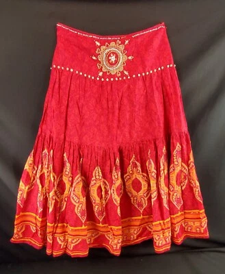 Saia hippie Rafaella tamanho 6 vermelha laranja com miçangas algodão em camadas boho - Imagem 1 de 4