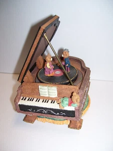 Berkeley Designs Piano Music Box, Teddy Bears, Player Rotates - Picture 1 of 4