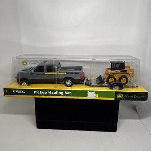 New ERTL TOMY John Deere Pickup Hauling Set Bob Cat. - Picture 1 of 5