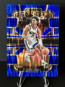 2023-24 Panini Select - Colby Jones #83 Concourse Flash Blue Prizms /99 - Bild 1 von 4