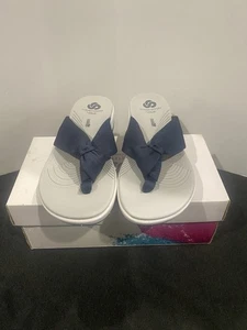 Clarks Arla Glison Cloudstepper Keilabsatz-Flip-Flops dunkelmarine Stoff Größe 5 M  - Bild 1 von 7
