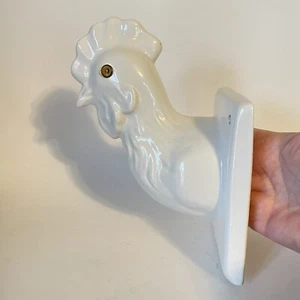 Vtg White Ceramic Chicken Wall Mounted Towel Apron Holder Farmhouse - Picture 1 of 9