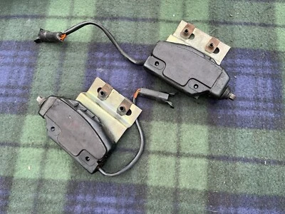 Actuador de cerradura de puerta convertible Jaguar XJS V12 L y R (2) Foto 1 de 4