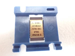 AT28C64-25FM ATMEL ESPECIFICACIONES MILITARES 64K EEPROM CERÁMICA ORO EN PAQUETE ORIGINAL - Imagen 1 de 2