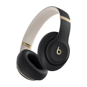 BEATS Studio Pro Cuffie Bluetooth Wireless Cancellazione del Rumore - Nero e Oro - Foto 1 di 9