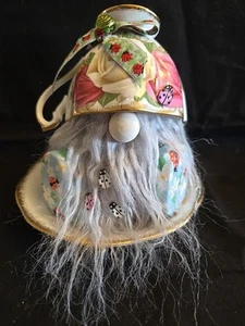 Teacup Gnome - Ladybug Embellishments  - Picture 1 of 4