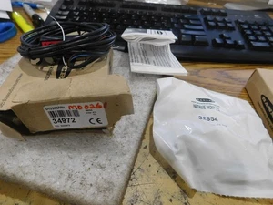 Banner Model: D12SP6FPH Fiber Optic Sensor. P/N: 34972. New Old Stock - Picture 1 of 2