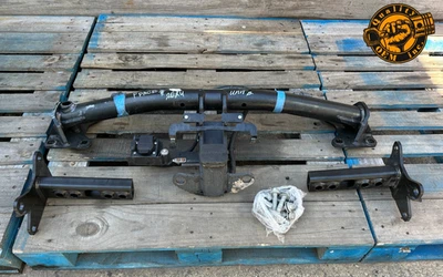 2017-2025 JAGUAR F-PACE — УДАРОПРОЧНАЯ ПРИЦЕПНАЯ ПЛАНКА ЗАДНЕГО БАМПЕРА ДЛЯ БУКСИРОВКИ ПРИЦЕПА ОТ ОРИГИНАЛЬНОГО ПРОИЗВОДИТЕЛЯ 20 км - Изображение 1 из 4