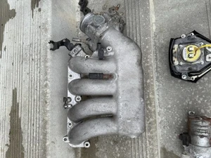 OEM 04-05 Acura TSX Intake Manifold Injector Base K24A2 K24 17110-RBB-000 Upper - Picture 1 of 3