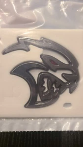 Genuine CHROME REDEYE HELLCAT BADGE RT Side 68497470AA - Picture 1 of 2