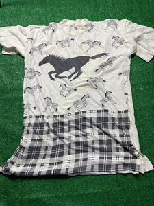 Vtg 90s Horses T-Shirt Sz Large Worn Read - Picture 1 of 6