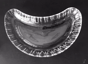 COLONY Klarglas Halbmondplatte 8 1/4" L x 5" B x 1" H - Bild 1 von 4