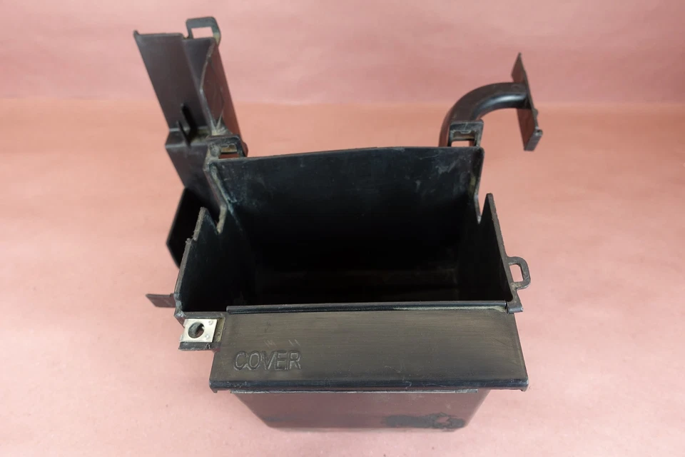 2010-2015 年本田 Shadow Phantom 750 VT750C2B 电池外壳盒 — 第 1/4 张图片