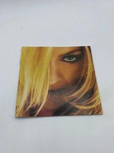 Original Madonna 2001 GHV2 Near Mint Booklet Only - Foto 1 di 4