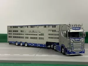 Tekno truck models, Scania S580 6X2 Pezzaioli Livestock Trailer , A.W. SHORTT - Picture 1 of 17