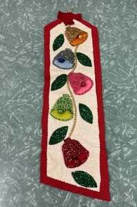 Vintage Bucilla?Christmas Holiday Felt Sequin Wall Hanging Bells Mercury Balls - Picture 1 of 6