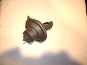 NEW 1963 1964 1966 1967 CHRYSLER NEWPORT C300 361 383 DISTRIBUTOR VACUUM ADVANCE - Picture 1 of 3
