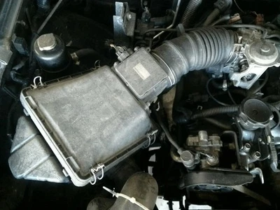 Purificador de aire 3,0 L 6 cilindros compatible con 97-03 MONTERO SPORT 104920101 Foto 1 de 4